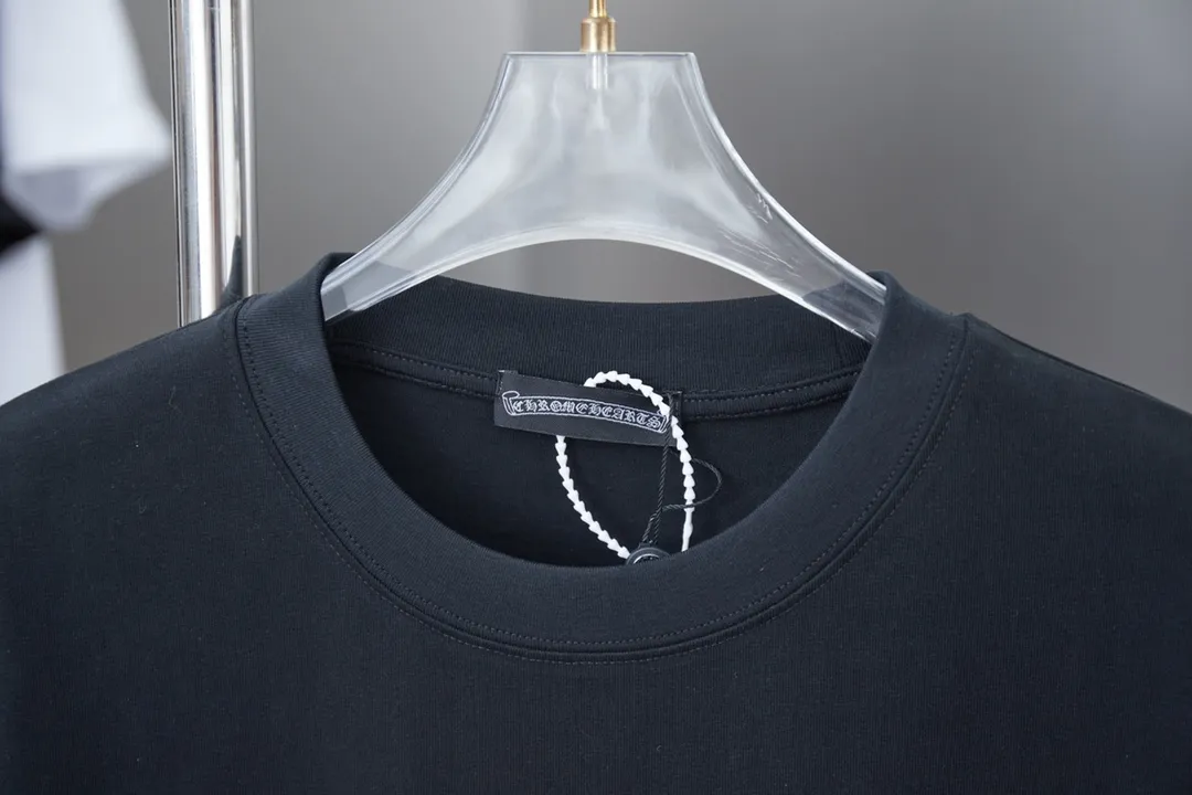🅿️200 Chrome Hearte 25SS early spring new style, flocking printed hot diamond short sleeves, light luxury, essential item for daily commuting for men and women, correct version, welcome to compare, detailed features · 280 grams of 100% pure cotton double yarn jersey fabric · Special thickened 32 pieces of double-strand 1X1 thread in the same vat custom dyeing · Three-dimensional flocking pattern ➕Imported Australian matte pearl diamonds · Double needle stitching and cross-stitch technology · Original main mark, washed tag, brand moisture-proof paper packaging Color: black/white/blue/burgundy Size: S/M/L/XL
